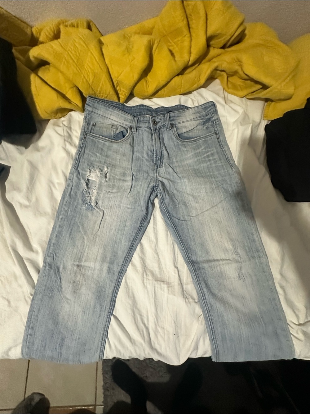 Light Wash Distressed Men’s Jeans - Classic Casual Fit